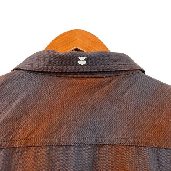 Jetty heavy weight 100% cotton button down shirt. - Picture 9 of 9